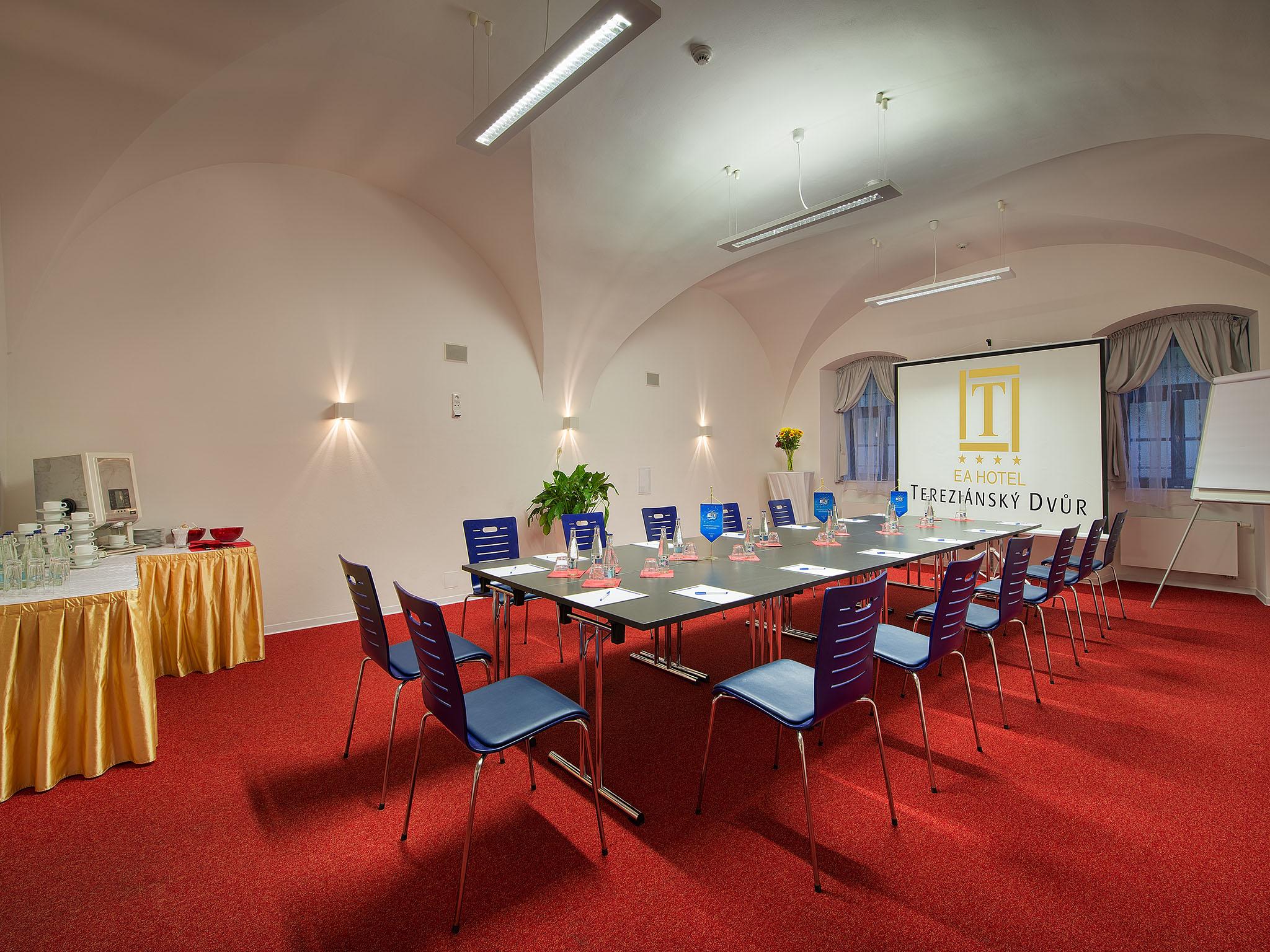 Ea Hotel Tereziansky Dvur Hradec Králové 외부 사진